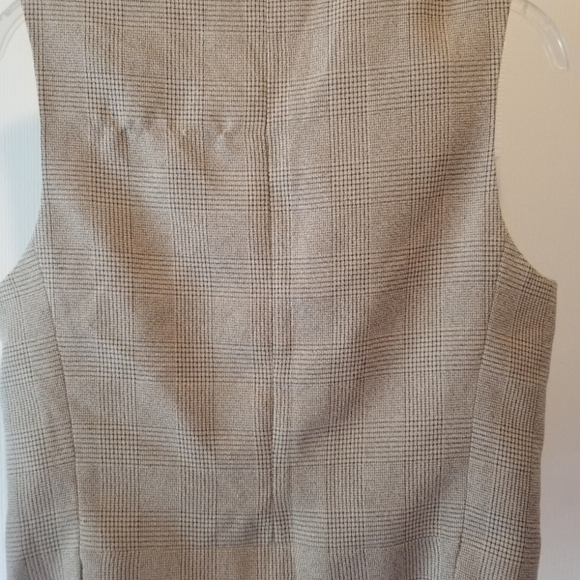 Copy Harve Benard Collection Suit Blazer & Vest Set - Picture 8 of 11